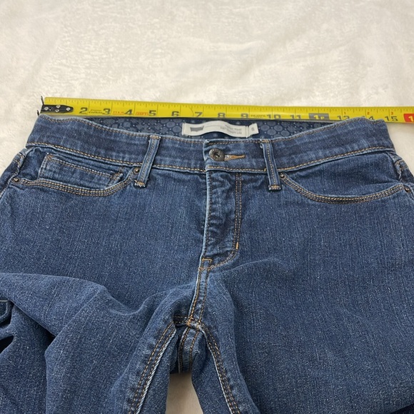 LEVIS 525 STRAIGHT LEG Blue Frayed Hem Women Jeans SIZE 8 - Picture 5 of 8